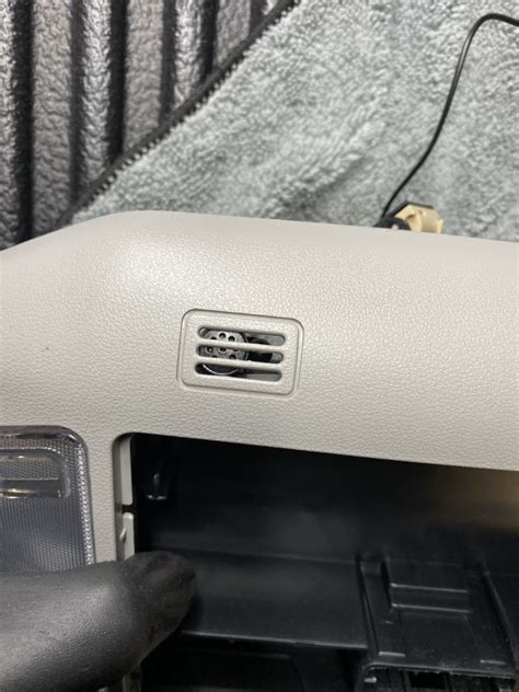 Is This The Factory Mic For Handsfree Toyota Tundra Forum
