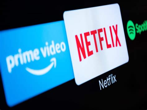 amazon prime video tweets making fun of netflix after it restricts password sharing tech news
