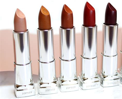 Monroe Misfit Makeup Beauty Blog Maybelline Matte Metallic Lipstick