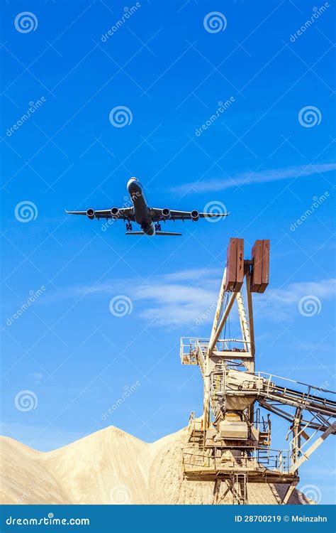 Aircraft In Landing Approach Stock Image Image Of Industry Aircraft