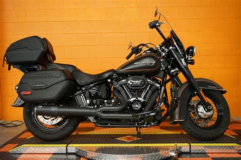 Pre Owned Harley Davidson Softail Heritage Classic Flhcs