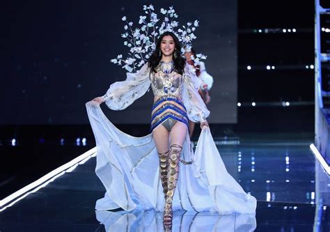 7 Chinese Models Who Walked The Victorias Secret Fashion Show In