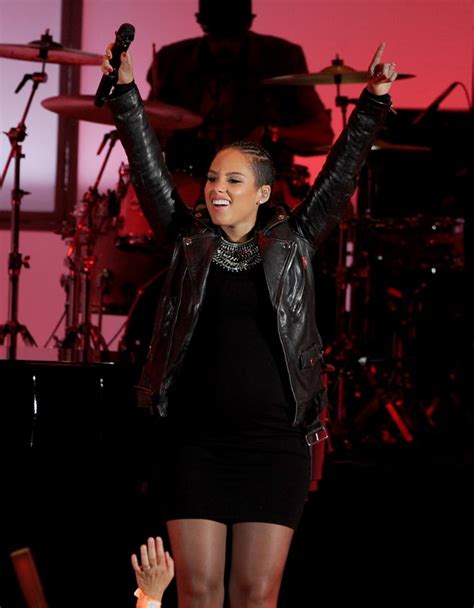 Pregnant Alicia Keys Performed At Cbss We Can Survive Concert In