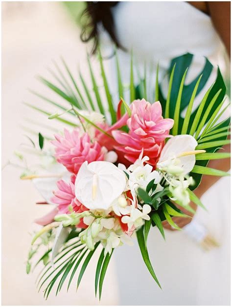 Destination Wedding Tropical Bridal Bouquet Bonnie Sen Photography