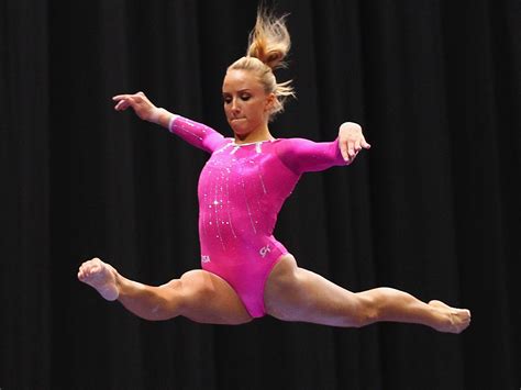 gymnast nastia liukin works her core hips and glutes with this exercise self