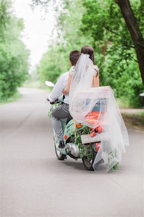 Vintage Getaway Ideas For An Unforgettable Wedding Exit In 2023 Vespa