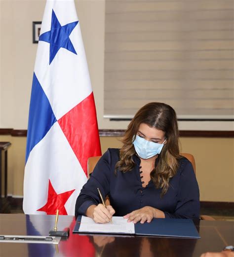 Nueva Gobernadora De La Provincia De Panamá Asume El Cargo Ministerio De Gobierno