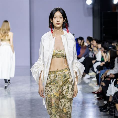 The Designers To Watch And The Trends To Know From Shanghai Fashion