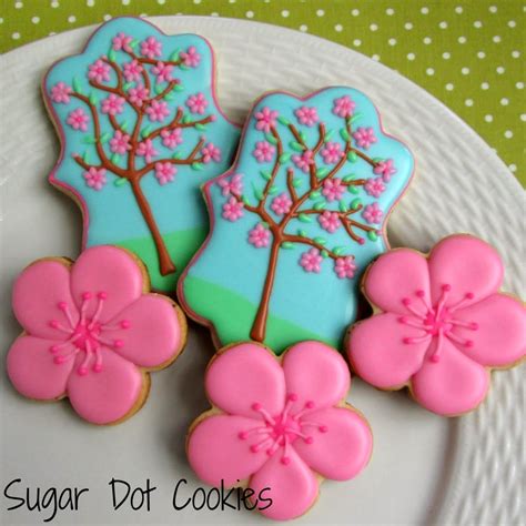 Sugar Dot Cookies: Washington, DC Wedding Cookies | Wedding cookies, Flower cookies, Spring cookies