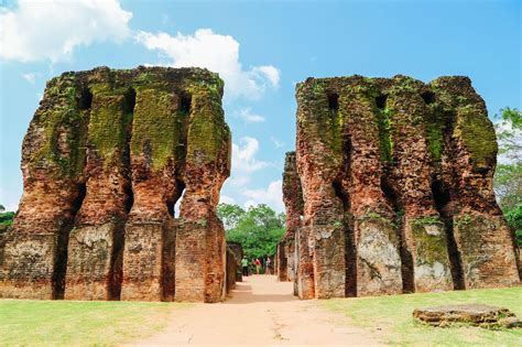 Polonnaruwa Ancient City Airlines Crew Tours