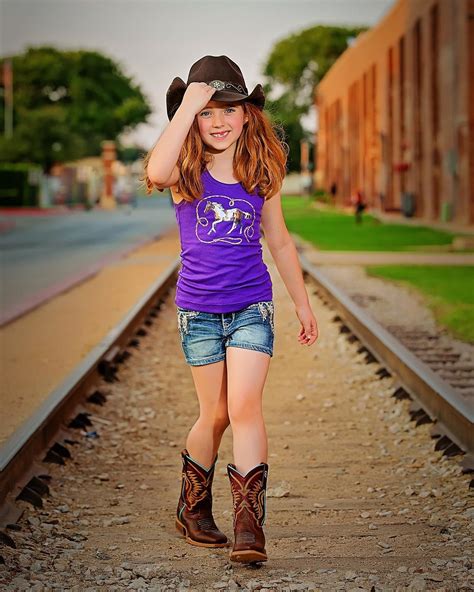 Pin By Jessica Lynn On Kiley Lynn Cowgirl Style Outfits Kids Western