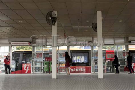 Package to convert svg to pdf import cairosvg #. Tingkatkan Pelayanan, DKI Tambah Alat Canggih di Halte Transjakarta