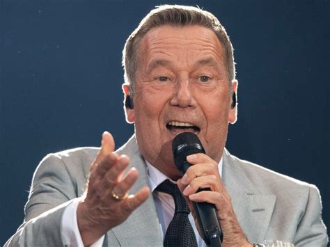 Indigo 2 (lucas croon indigo blue jeans mix) 2. Neu im TV: "Die Roland Kaiser Show: Liebe kann uns retten" in der ARD zur besten Sendezeit ...