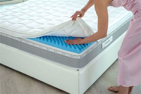 Il letto anna, totalmente made in italy, è disponibile nei colori bianco o grigio. Eminflex Letto Anna : Eminflex Memory Foam : Il sito ufficiale di eminflex: