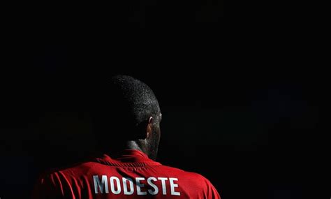Dommeren dømmer straffe til 1. Modeste-Transfer zum 1. FC Köln: Ende gut, nicht alles gut