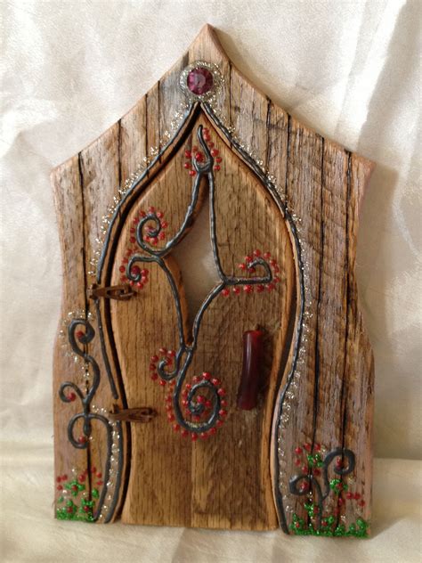 Diy ~ horseshoe fairy door. Pin by Nyjiona Logsdon on Craft. Mini. Small is the New BIG | Fairy furniture, Fairy garden ...