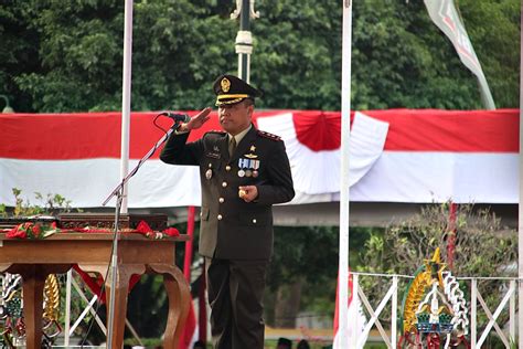 Dandim 0721 Blora Inspektur Upacara Penurunan Bendera Merah Putih