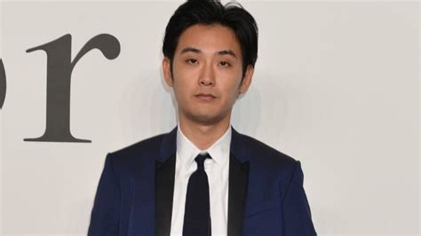 1894 播放 · 19 弹幕. 松田龍平、妻・太田莉菜は「僕の大切な人」…「あ～よかった ...