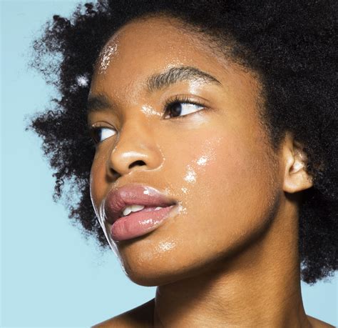 How Coconut Oil Benefits Your Skin And Hair, According To, 51% OFF