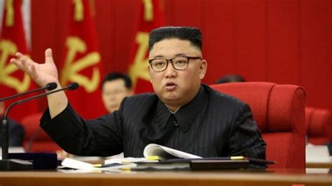 The weight of the supreme leader has become a major issue of concern for north koreans after they saw a recent video of kim jong un after he emerged from his lengthy absence. Kim Jong-un: North Korea leader admit say di kontri dey ...
