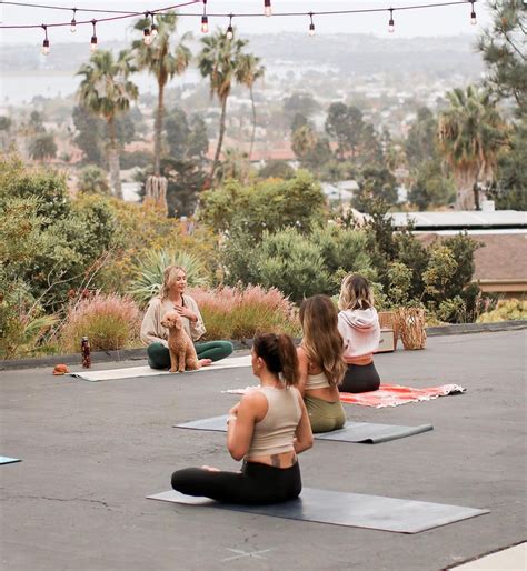 outdoor yoga classes in san diego