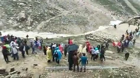 Amarnath Cloudburst Toll Rises To 16 15 000 Stranded Pilgrims Evacuated