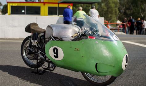 1955 Moto Guzzi V8 Ottocilindri Madness Drivemag Riders