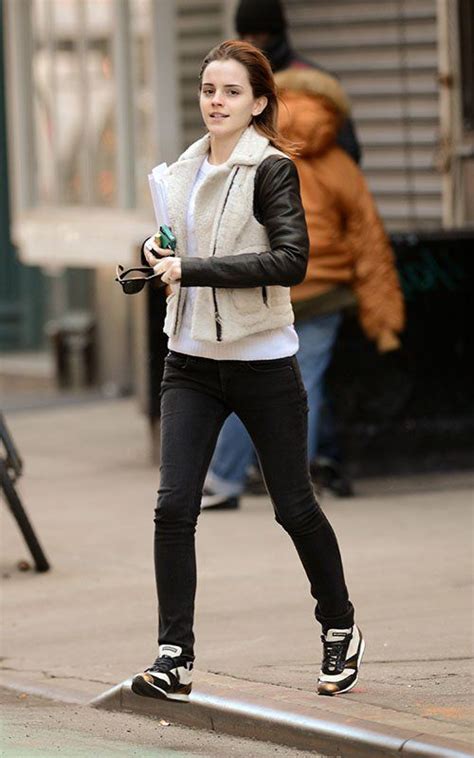 Emma Watson Out And About In Nyc Yesterday Emma Watson Style Emma