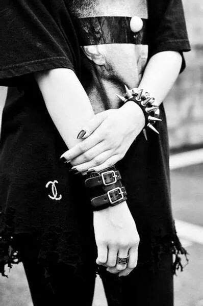 Pin By Anuk On Black Grunge Accessories Grunge