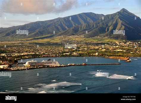Aerial View Of Kahului Maui Hawaii Usa Stock Photo Alamy