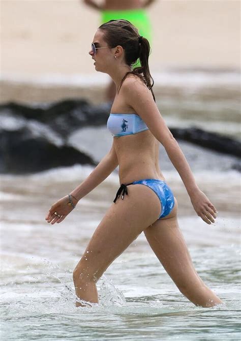 英國女星卡拉迪瓦伊巴貝多海灘優雅拍照她身上的氣質很好 每日頭條