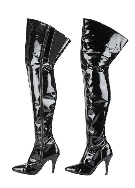 Julia Roberts Iconic Thigh High Pvc Boots From Pretty Woman Go Up For Auction