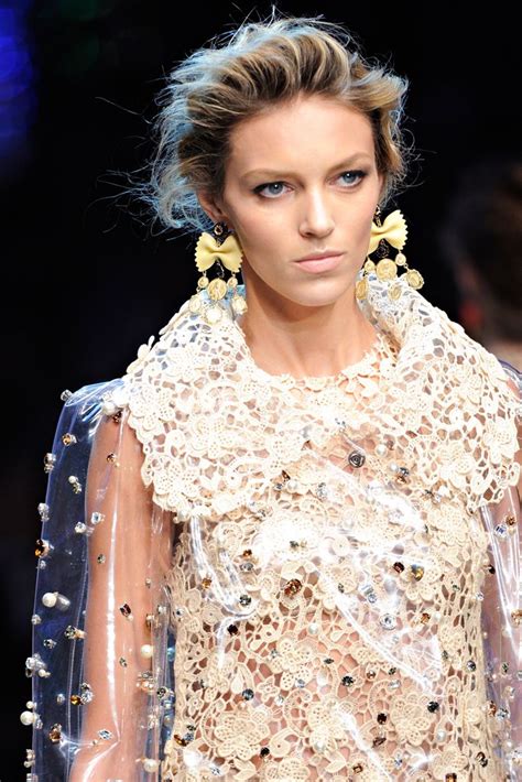 Dolce And Gabbana Spring 2012 Ready To Wear Collection Gallery