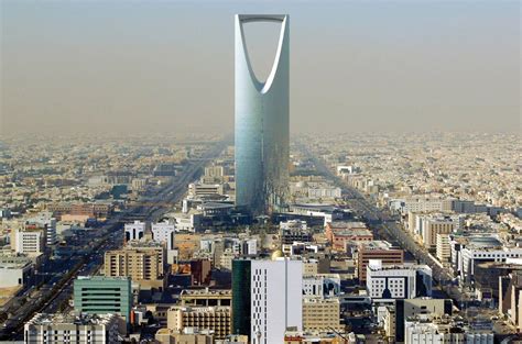 برج في الرياض