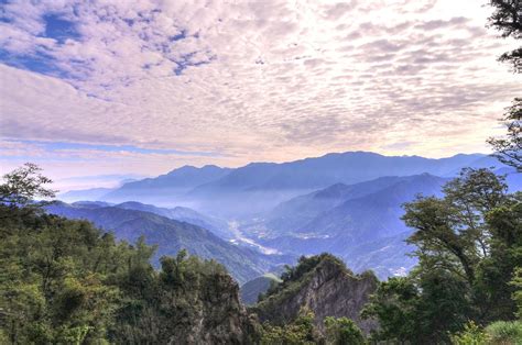 10 Mountains To Climb In Taiwan With The Most Incredible Views