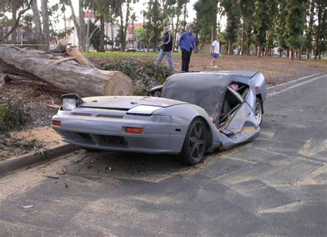 25 Wtf Automobile Accidents Cars Gallery Ebaums World