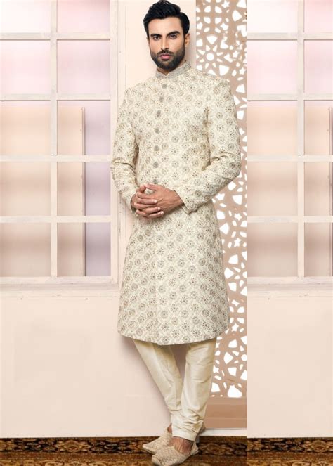 Try These 10 Ethnic Wear For Men On This Festive Season