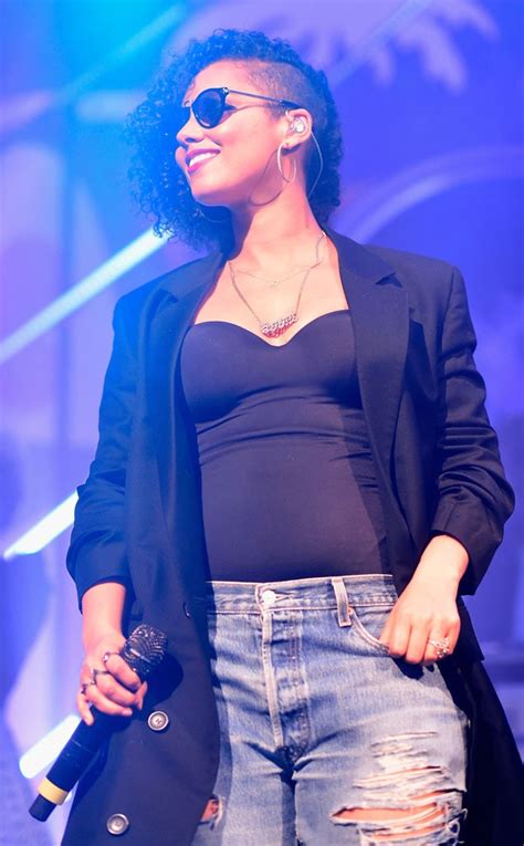 Alicia Keys From Musicians Performing Live On Stage E News