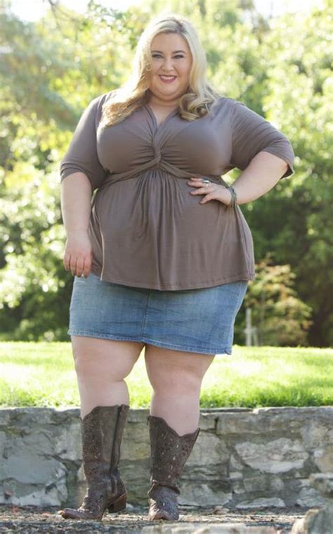 It's okay to play with your food. Pin on ssbbw