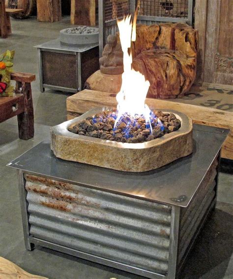 Place your metal fire pit in the center, attach it, and fill in any blank spaces with smaller cuts of wood. 1000+ ideas about Stone Fire Pits on Pinterest | Round ...