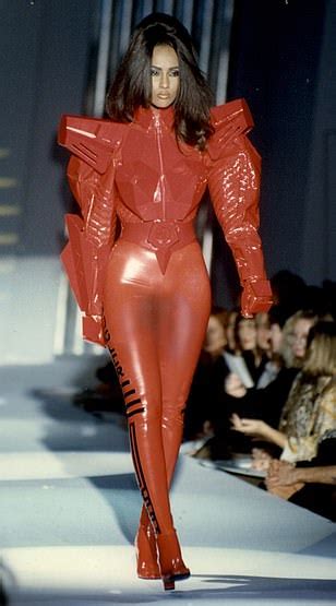 Beyonce Pays Tribute To Late Designer Thierry Mugler With Bella Hadid And Irina Shayk Daily