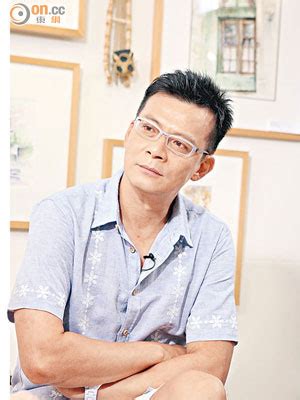 주기적으로 영상 올라오니 많이들 팔로 해주세요. 黃日華繼母心灰：還番個老竇畀佢哋 - 東方日報