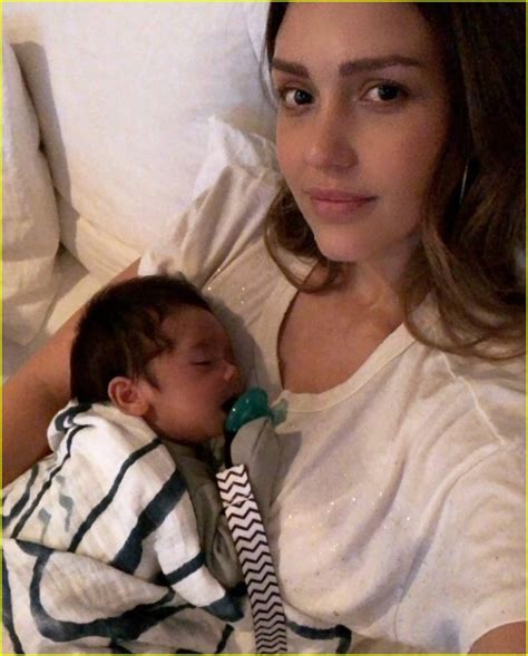 Jessica Alba Breastfeeds Son Hayes In A Target Dressing Room Photo
