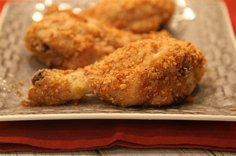 After a quick marinade, these drumsticks bake in the oven in no time and stay extremely tender and juicy. Easy Baked Chicken Drumsticks - Recipe Girl