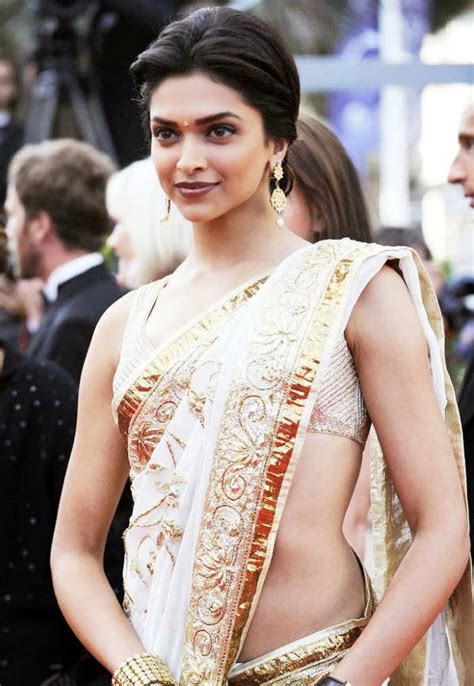 Not only her recent red carpet appearances have left her fans enchanted but her past appearances had a great impact too! Deepika Padukone in Saree - Latest Photos ...