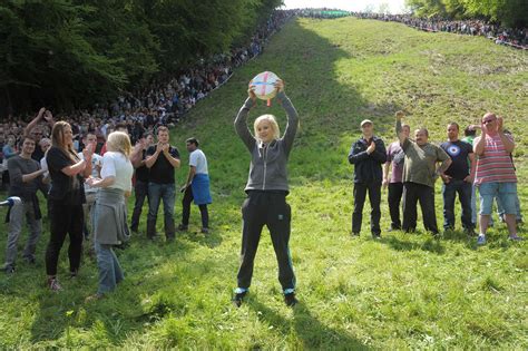 Cheese Rolling Mirror Online