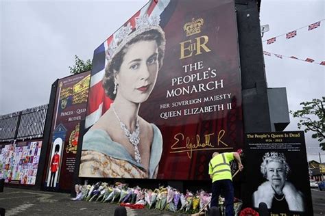 Britain Monarchy In Question International Affairs
