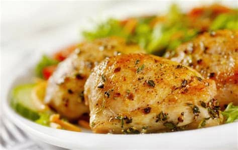 Vamos a cocinar para ver cuántos favoritos de pollo diferentes puedes hacer en los juegos de pollo. Cómo cocinar muslos de pollo en sartén | Cocina Delirante