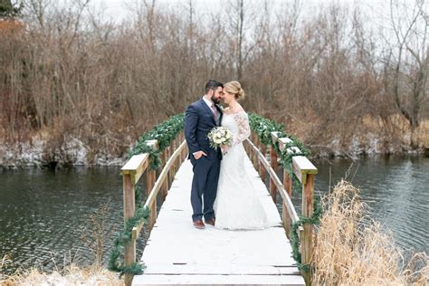 A Rustic Wedding In Madison Wisconsin That Will Make You Love Winter