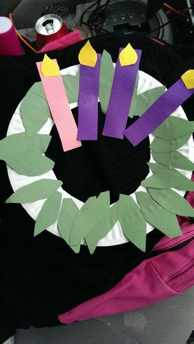 Celebrating the 25 days of christmas activities. Paper plate advent wreath. | Catholic advent wreath